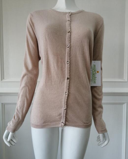 Women's knitted sweater pullover