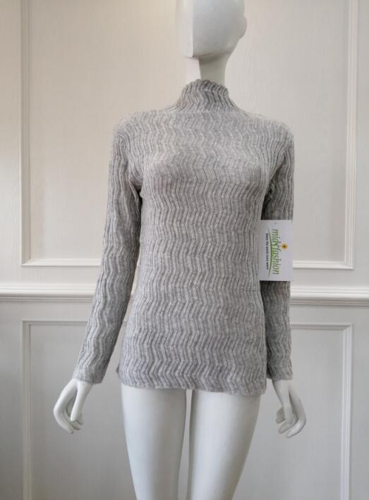 Women's knitted sweater pullover