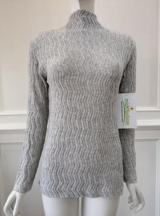 Women's knitted sweater pullover