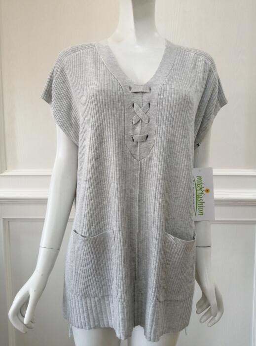 Women's knitted sweater pullover