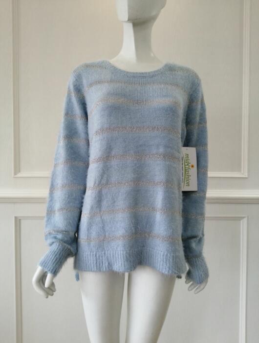 Women's knitted sweater pullover