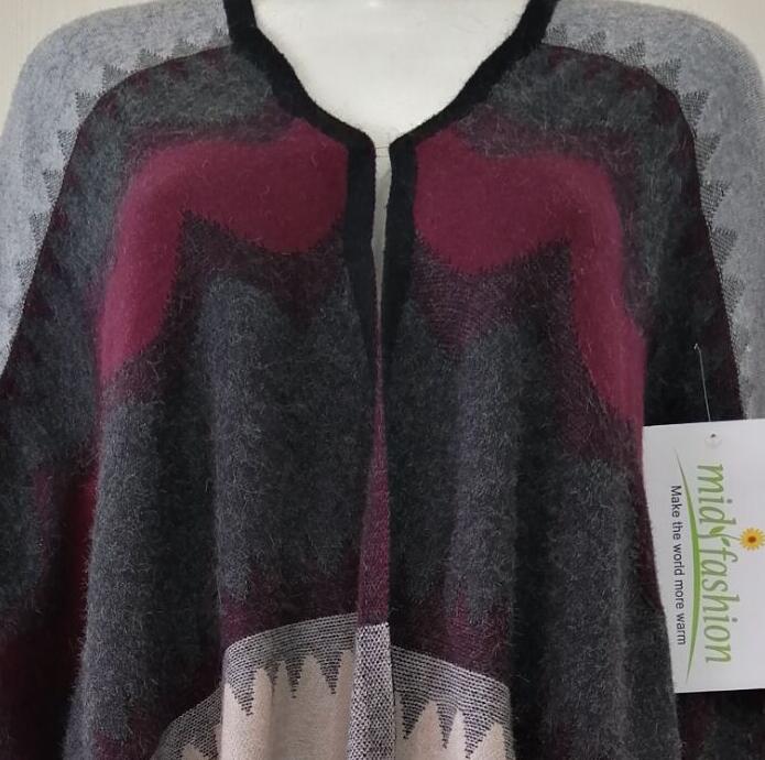 Women's sweater poncho - China sweater factory