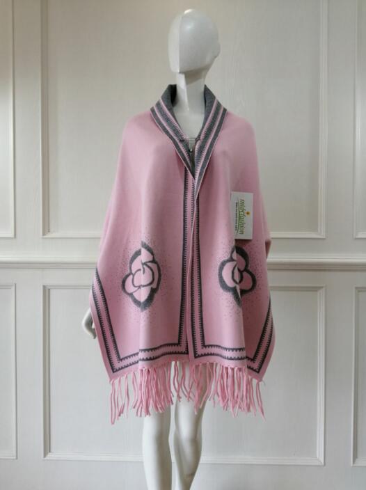 China Womens Knitted cardigan sweater